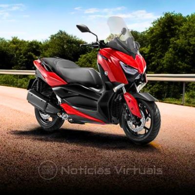 Yamaha XMAX ABS 2024 oferece design moderno, alta tecnologia e conforto para viagens longas,